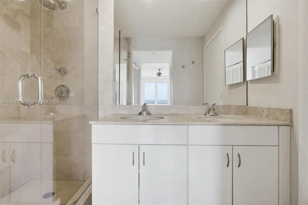 801 Brickell Key Blvd #3209 Miami, FL 33131