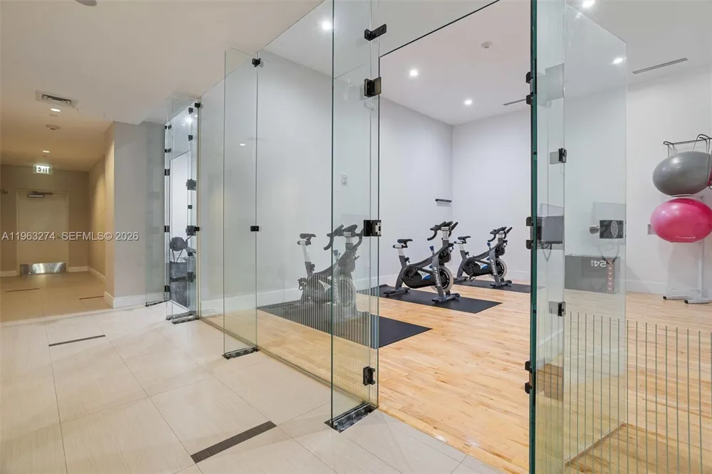 801 Brickell Key Blvd #3209 Miami, FL 33131