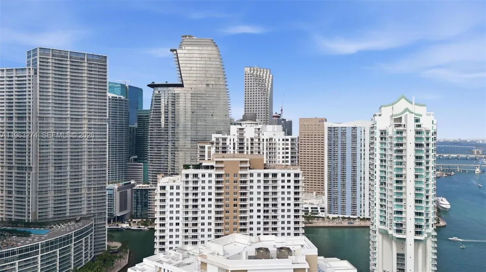 801 Brickell Key Blvd #3209 Miami, FL 33131