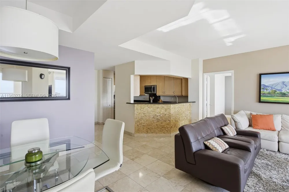 801 Brickell Key Blvd #3209 Miami, FL 33131