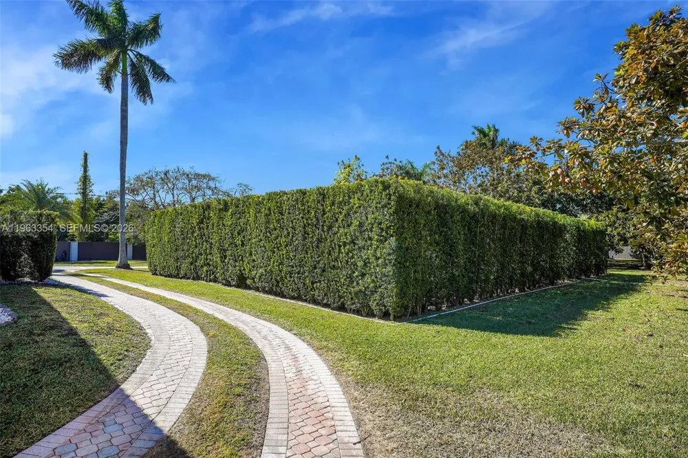 19955 SW 186th St Miami, FL 33187