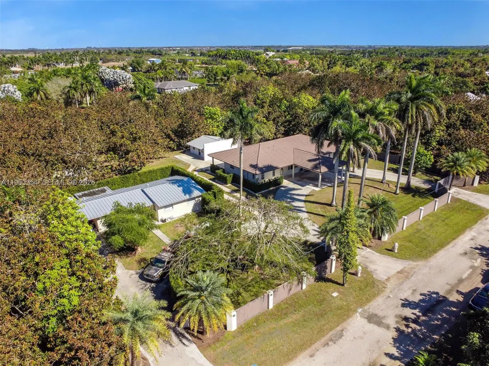 19955 SW 186th St Miami, FL 33187