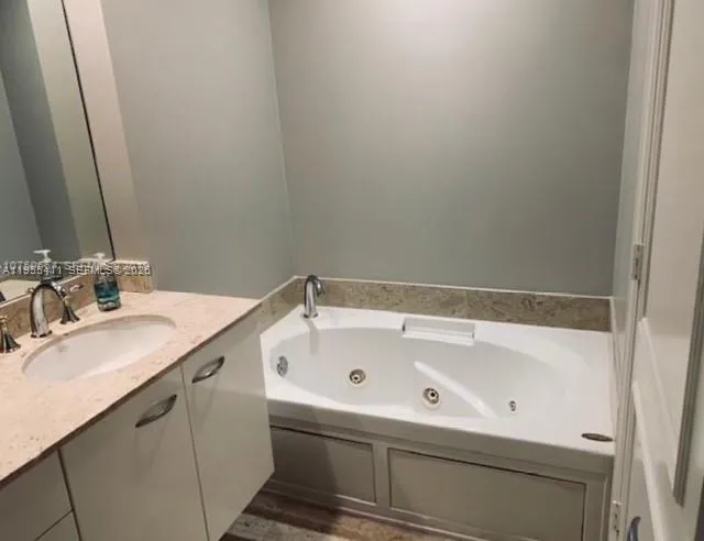 21200 Point Pl #504 Aventura, FL 33180