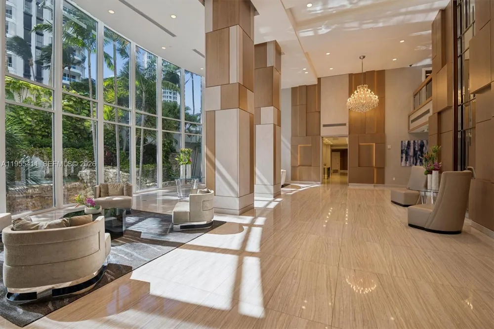 21200 Point Pl #504 Aventura, FL 33180