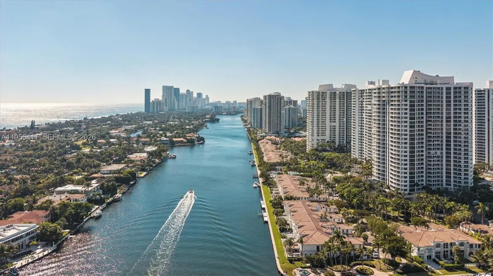 21200 Point Pl #504 Aventura, FL 33180