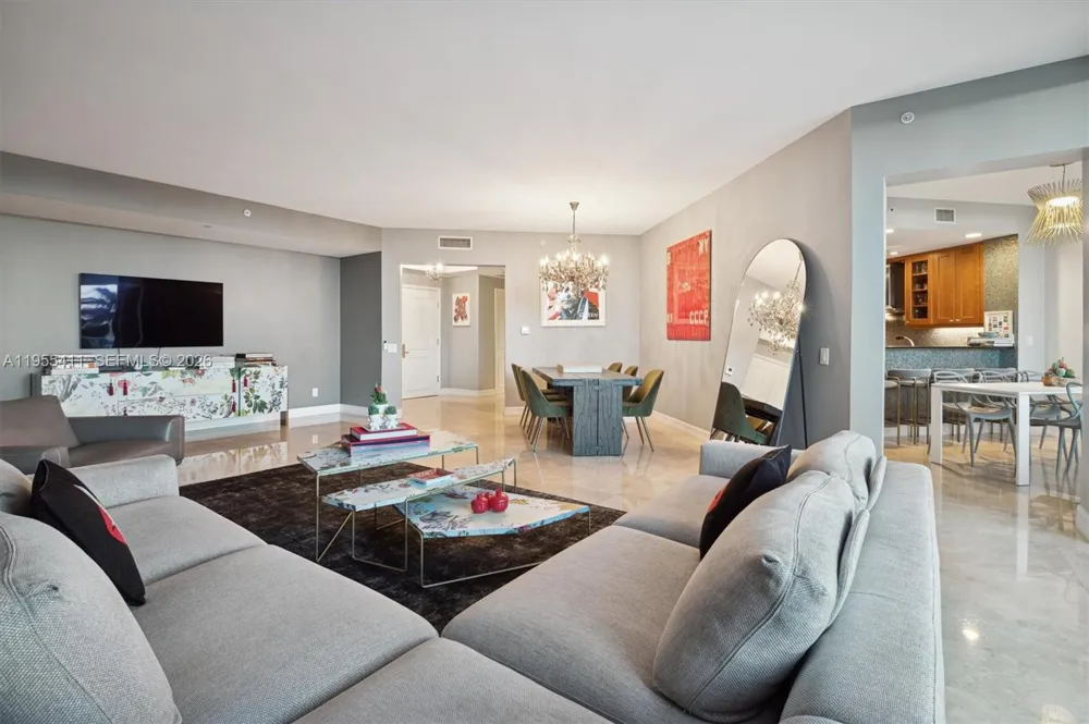 21200 Point Pl #504 Aventura, FL 33180