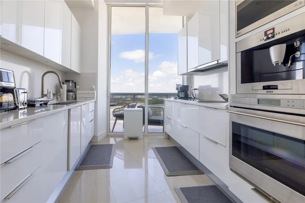 16001 Collins Ave #3605 Sunny Isles Beach, FL 33160