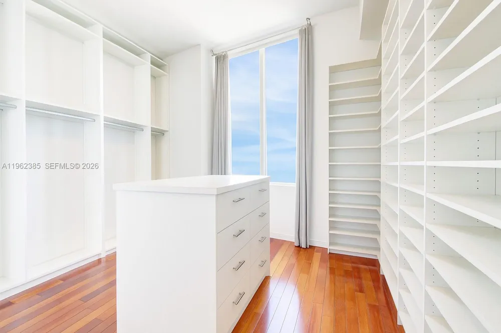 16001 Collins Ave #3605 Sunny Isles Beach, FL 33160