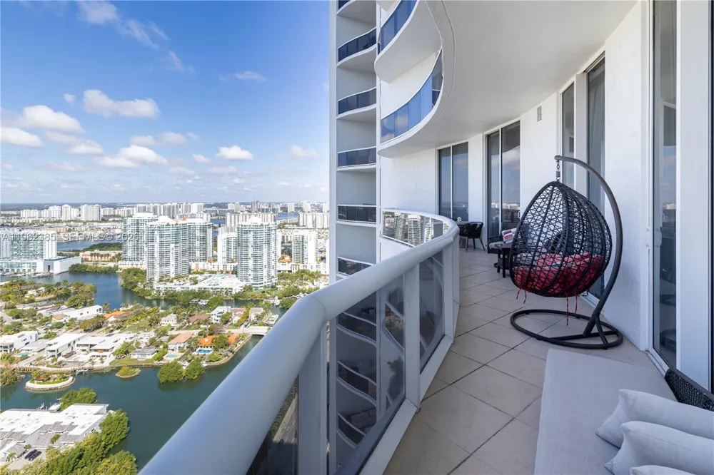 16001 Collins Ave #3605 Sunny Isles Beach, FL 33160