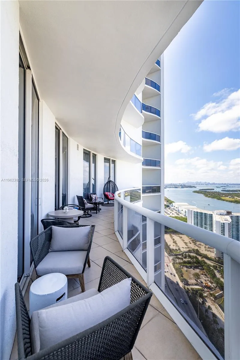 16001 Collins Ave #3605 Sunny Isles Beach, FL 33160