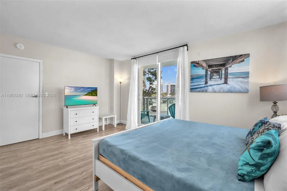 3801 S Ocean Dr #2W Hollywood, FL 33019