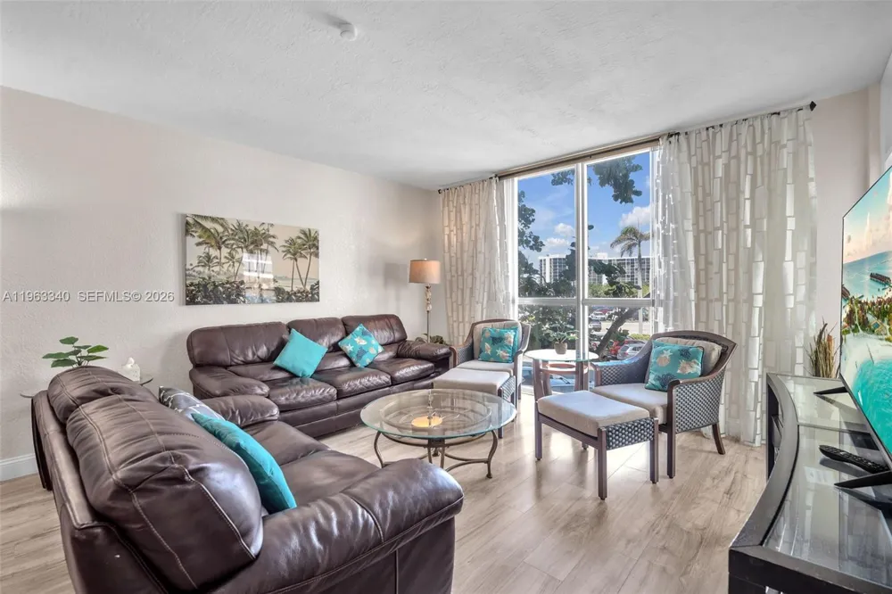 3801 S Ocean Dr #2W Hollywood, FL 33019