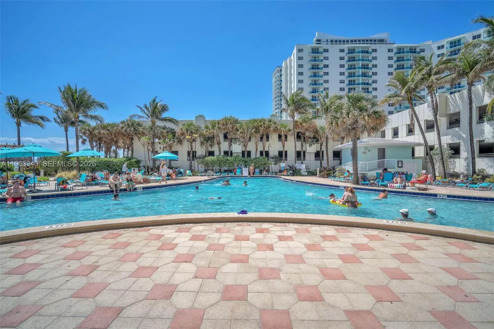 3801 S Ocean Dr #2W Hollywood, FL 33019