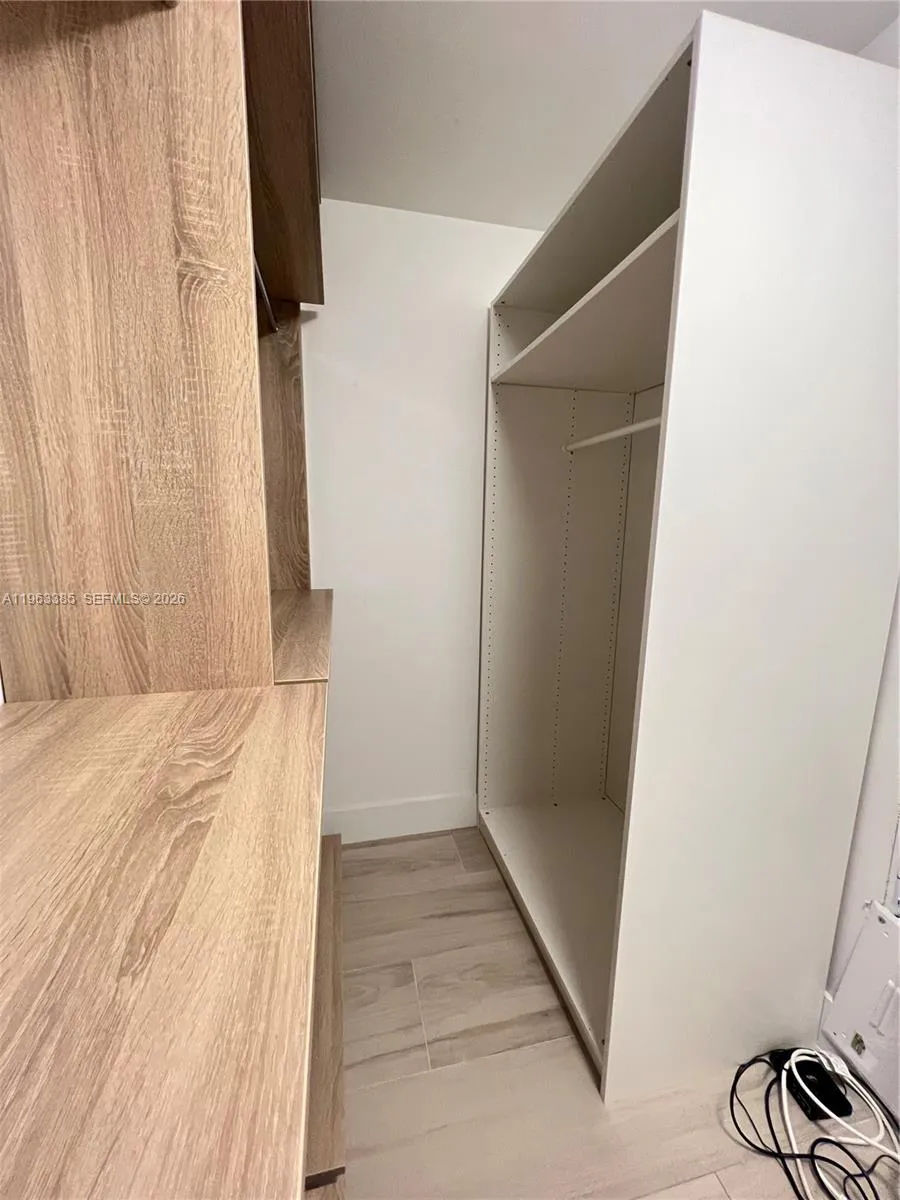 16385 Biscayne Blvd #607 North Miami Beach, FL 33160