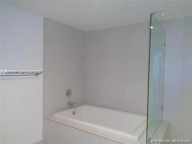 2600 E Hallandale Beach Blvd #T301 Hallandale Beach, FL 33009