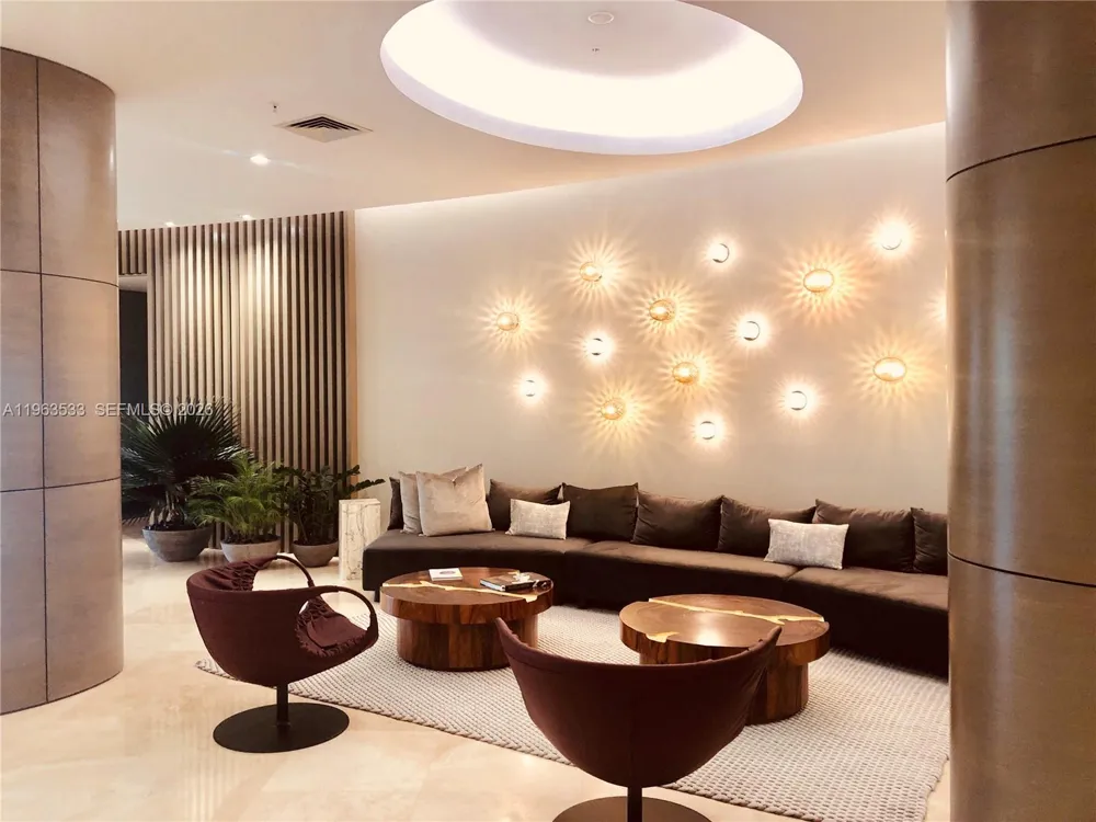 10275 Collins Ave #427 Bal Harbour, FL 33154