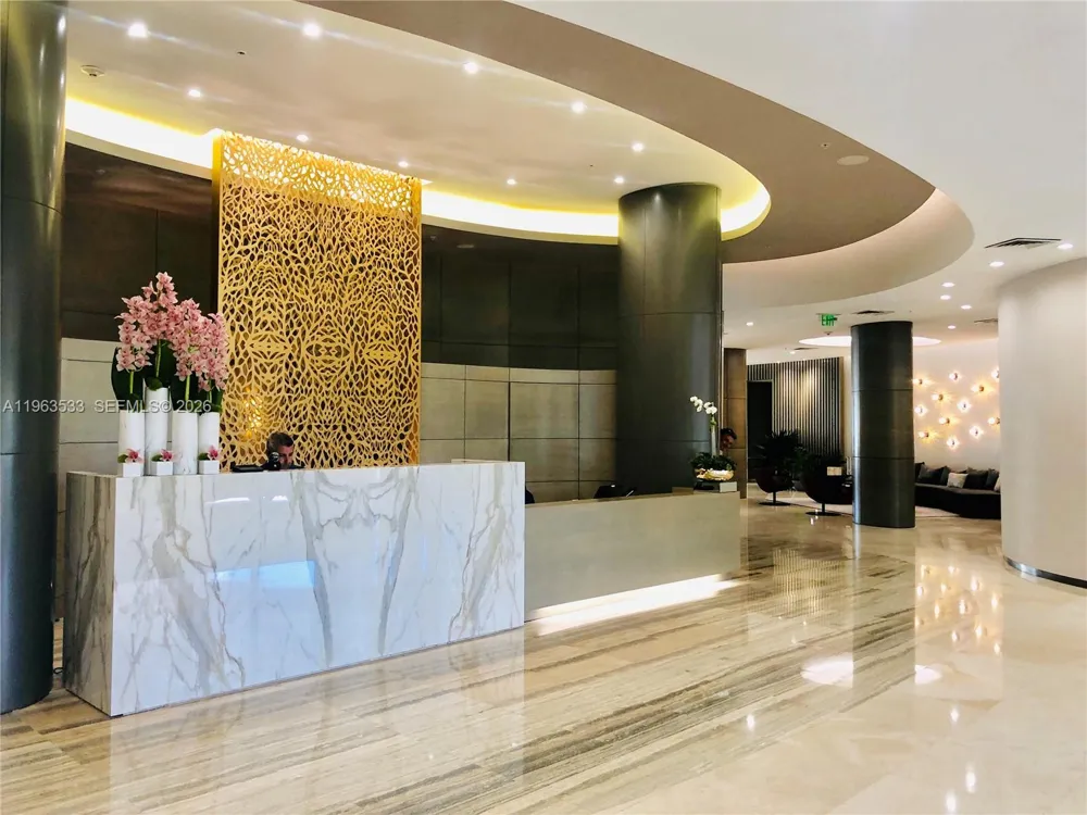 10275 Collins Ave #427 Bal Harbour, FL 33154