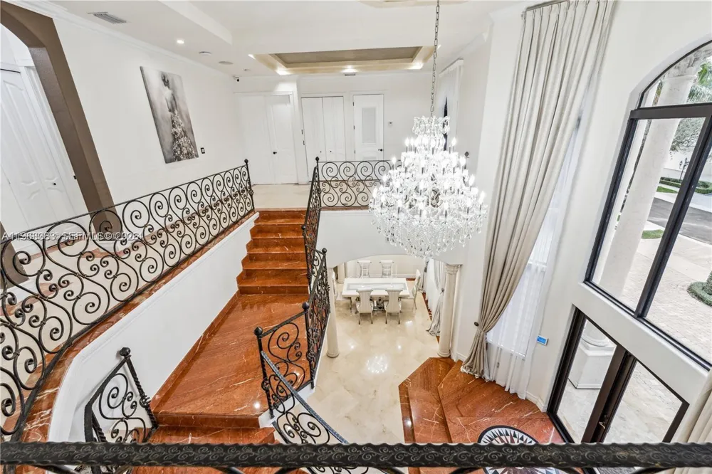 8200 NW 163rd St Miami Lakes, FL 33016