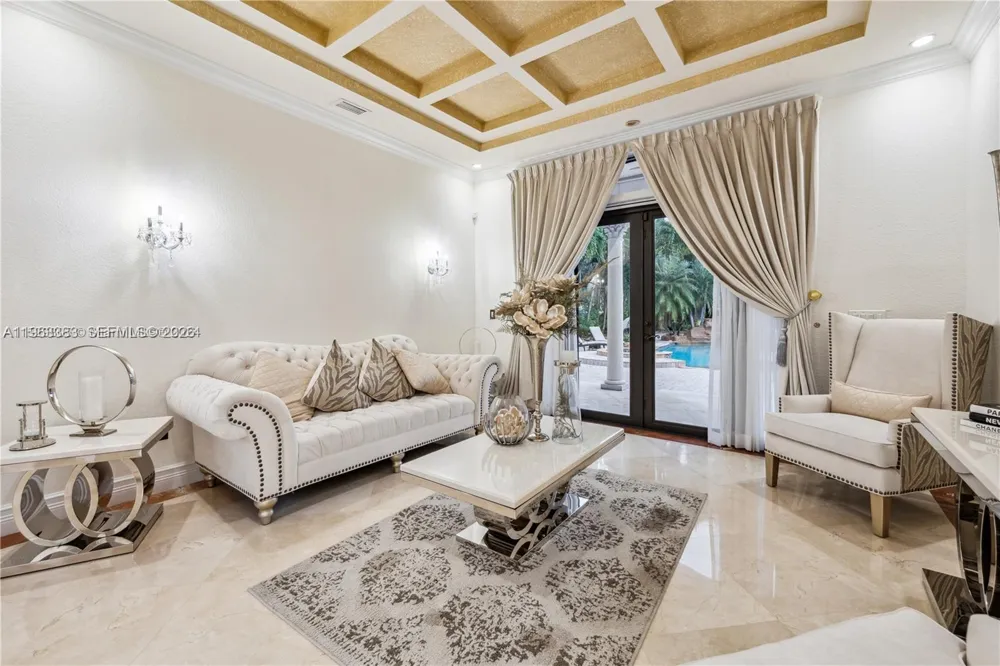 8200 NW 163rd St Miami Lakes, FL 33016