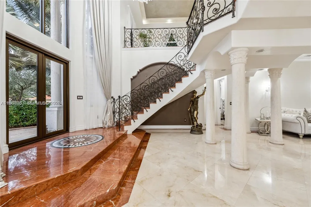 8200 NW 163rd St Miami Lakes, FL 33016