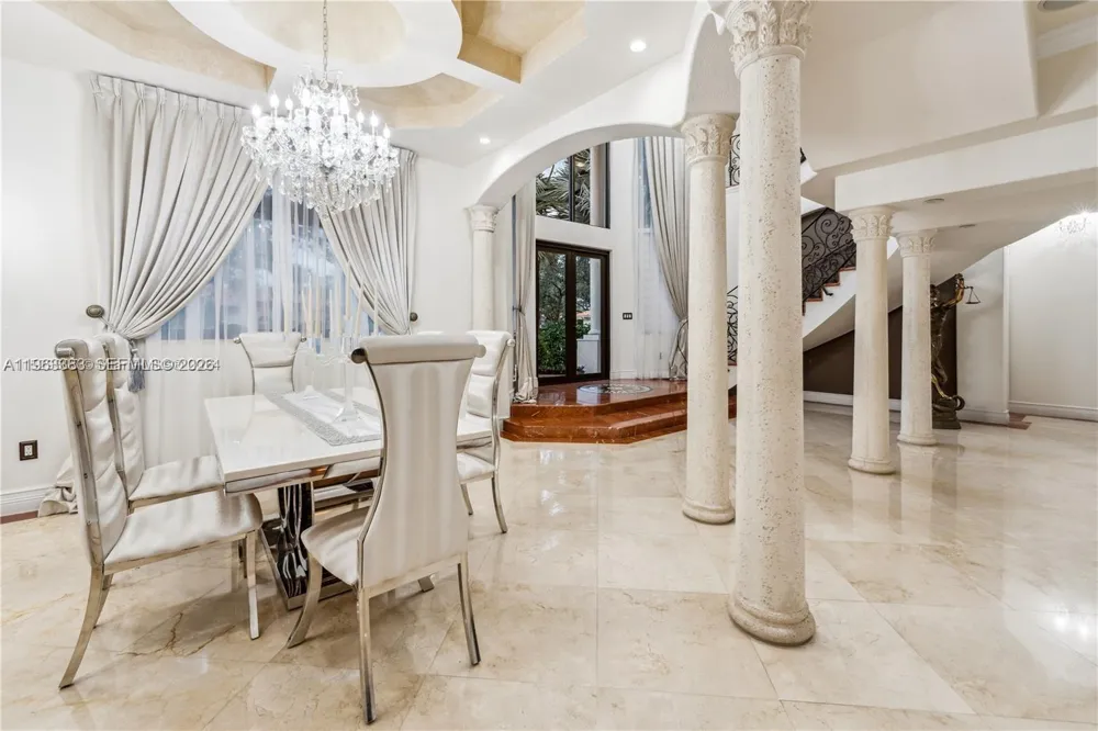 8200 NW 163rd St Miami Lakes, FL 33016