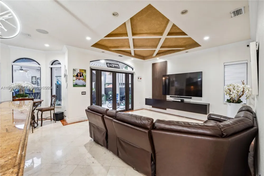 8200 NW 163rd St Miami Lakes, FL 33016