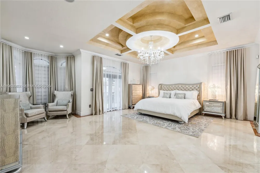 8200 NW 163rd St Miami Lakes, FL 33016