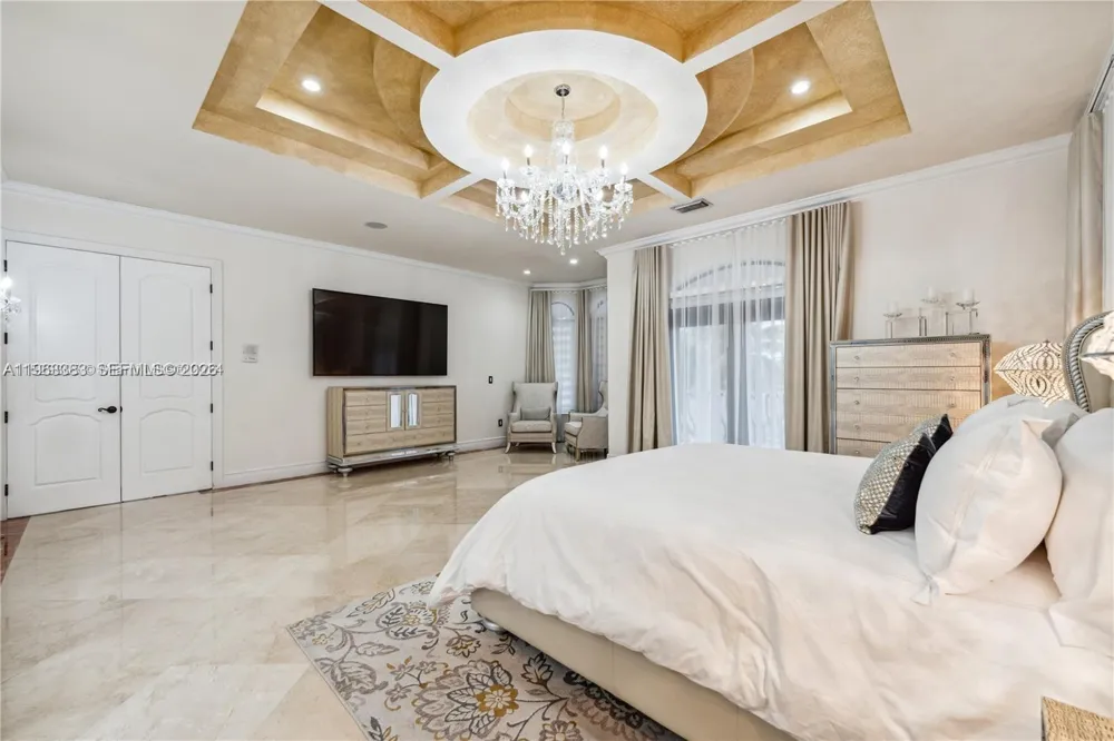 8200 NW 163rd St Miami Lakes, FL 33016