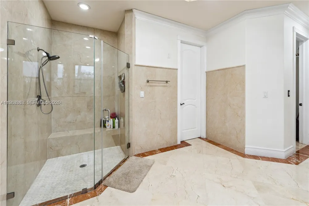 8200 NW 163rd St Miami Lakes, FL 33016