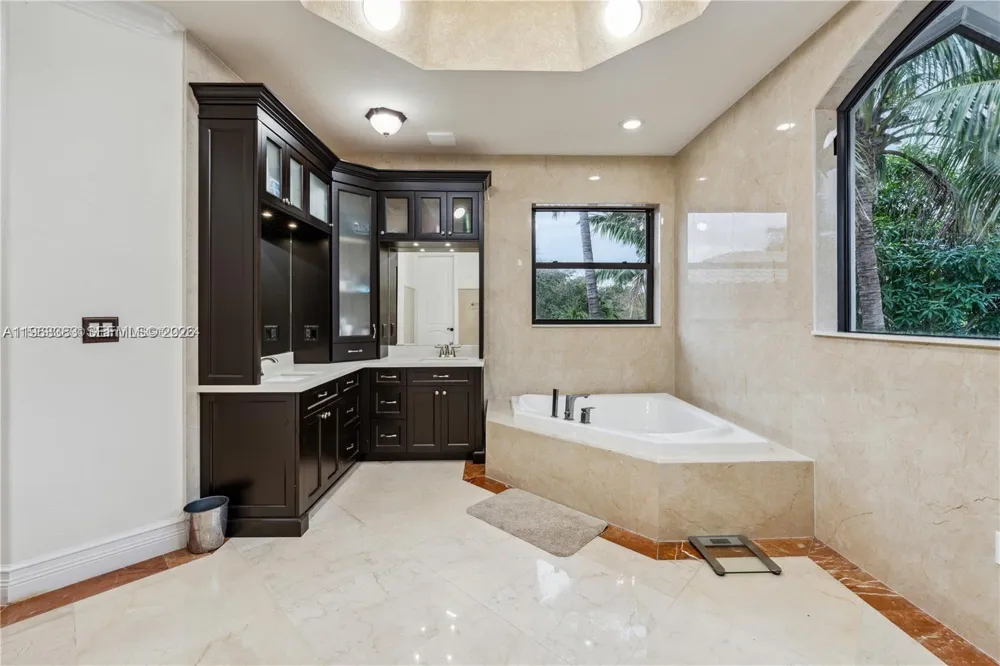 8200 NW 163rd St Miami Lakes, FL 33016