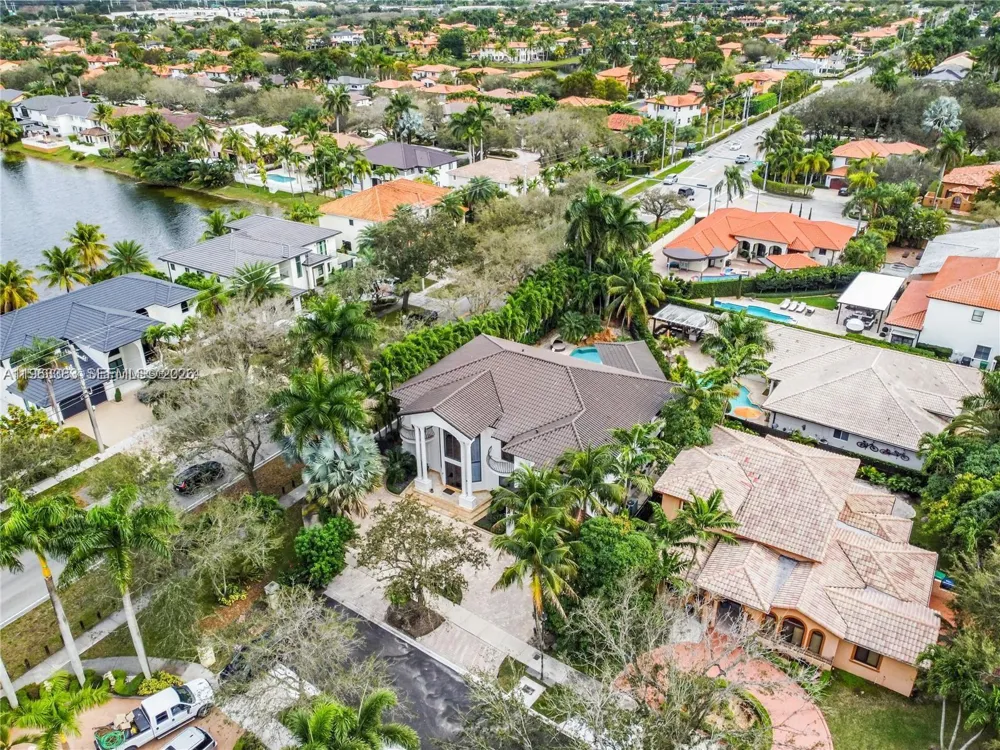 8200 NW 163rd St Miami Lakes, FL 33016