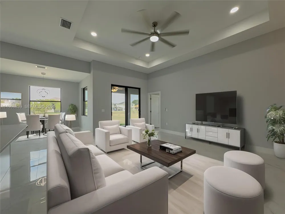 417 Paddock St Lehigh Acres, FL 33974
