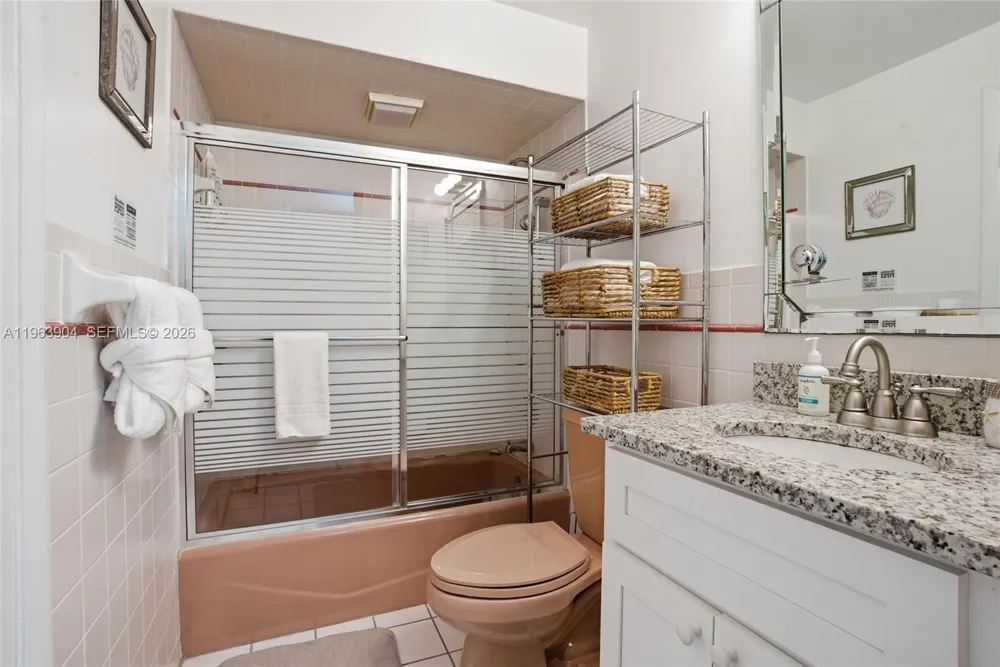 151 10th St Key Colony, FL 33051