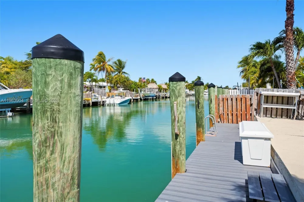 151 10th St Key Colony, FL 33051