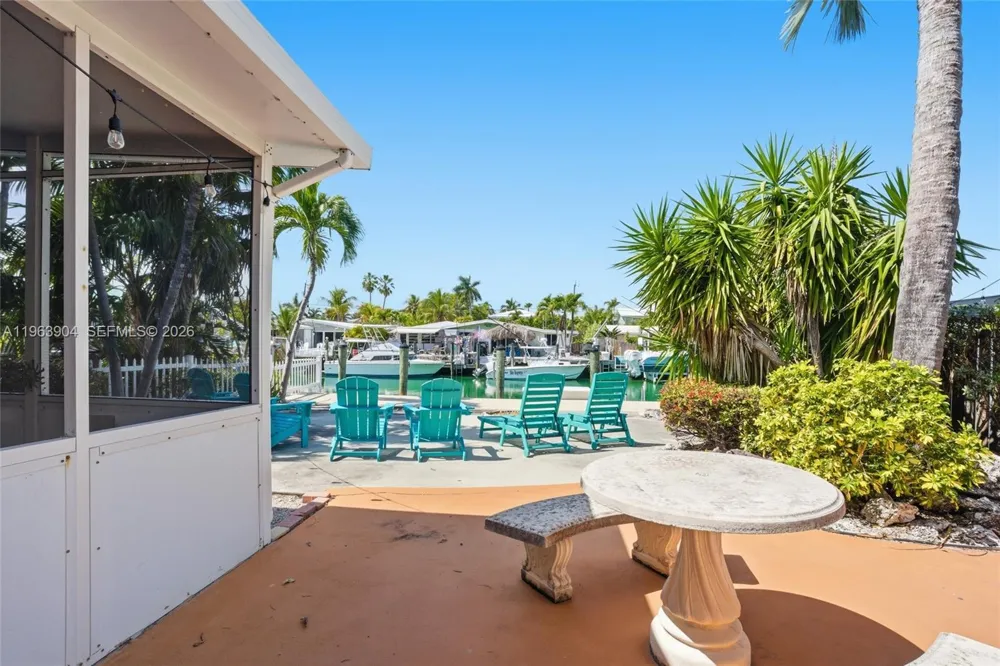 151 10th St Key Colony, FL 33051