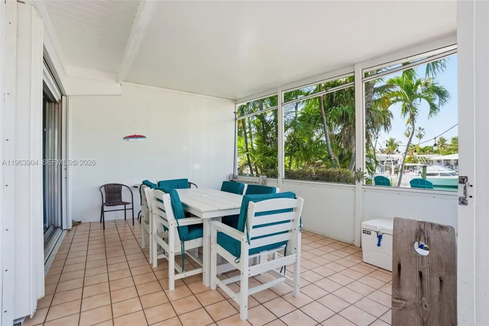 151 10th St Key Colony, FL 33051