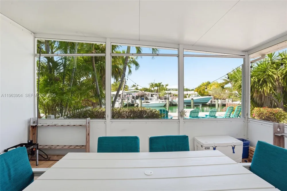 151 10th St Key Colony, FL 33051