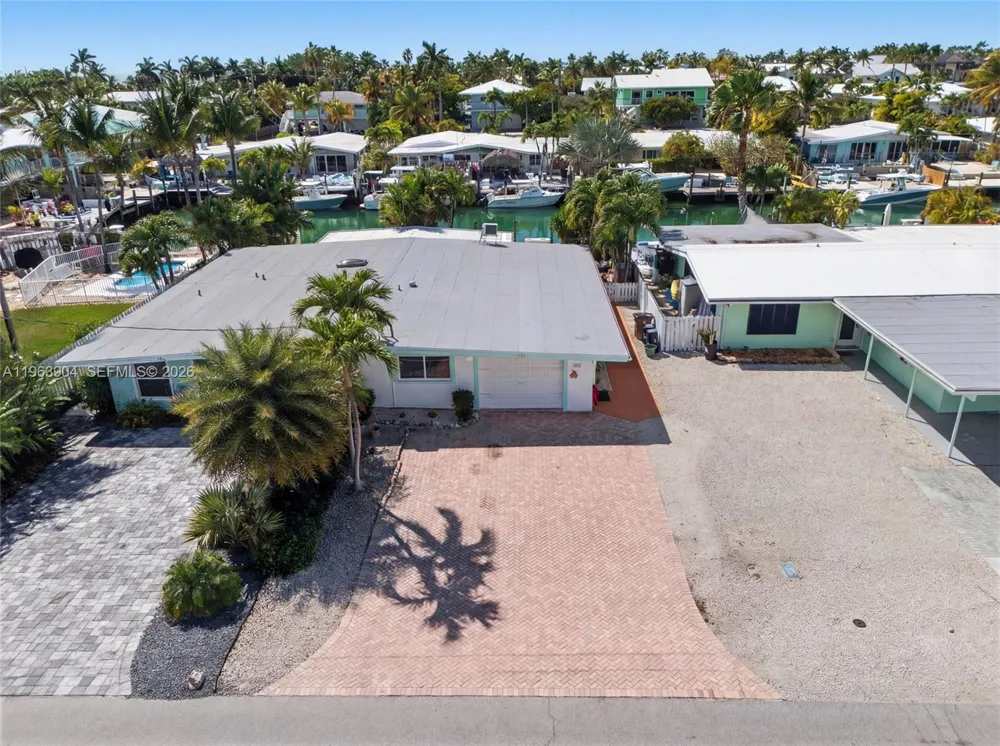 151 10th St Key Colony, FL 33051