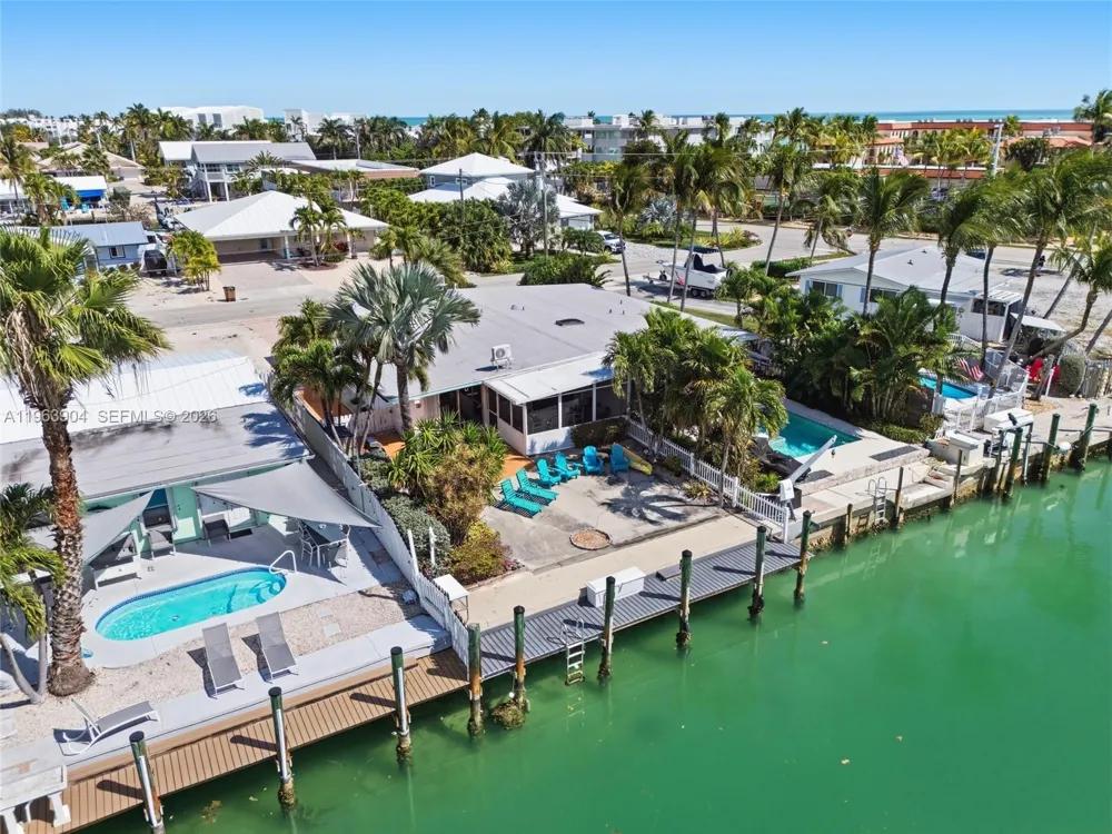 151 10th St Key Colony, FL 33051