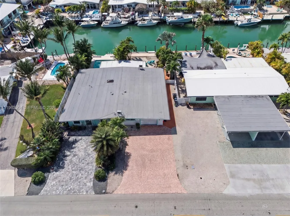151 10th St Key Colony, FL 33051
