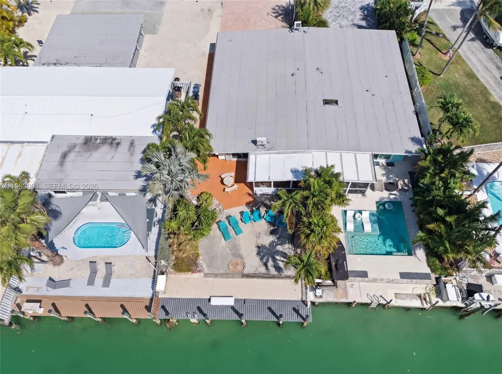 151 10th St Key Colony, FL 33051
