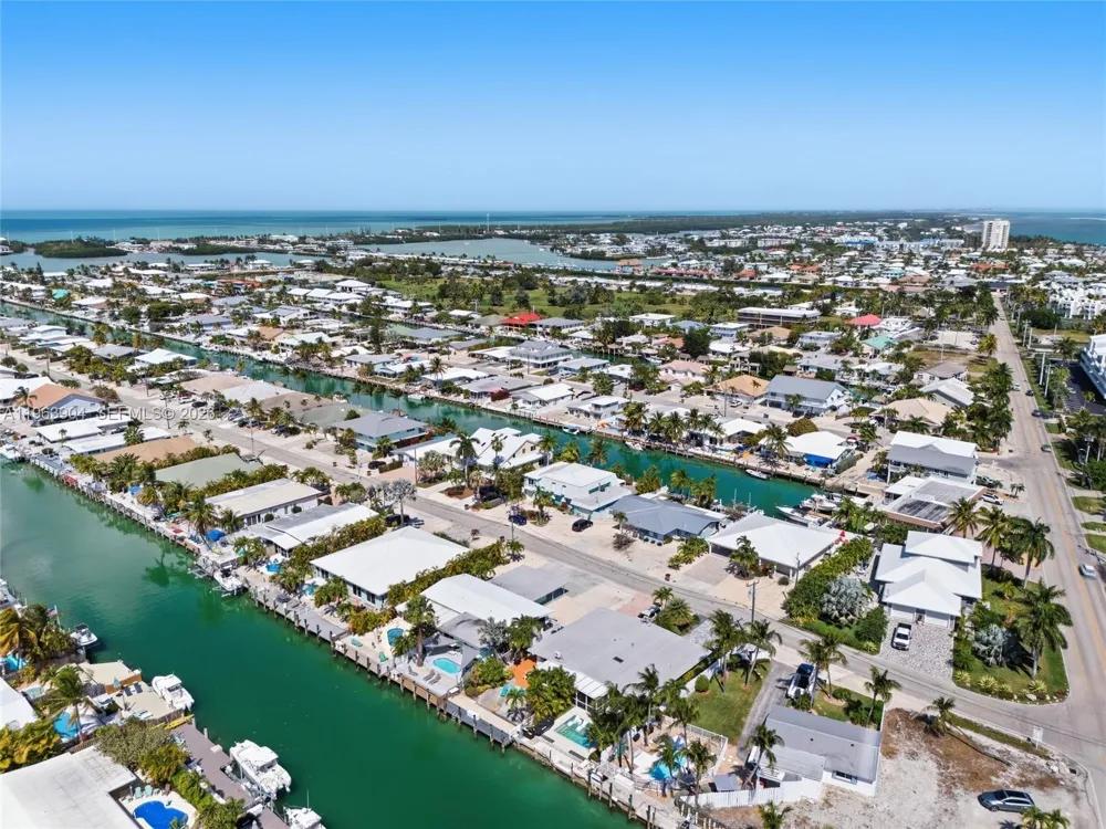 151 10th St Key Colony, FL 33051