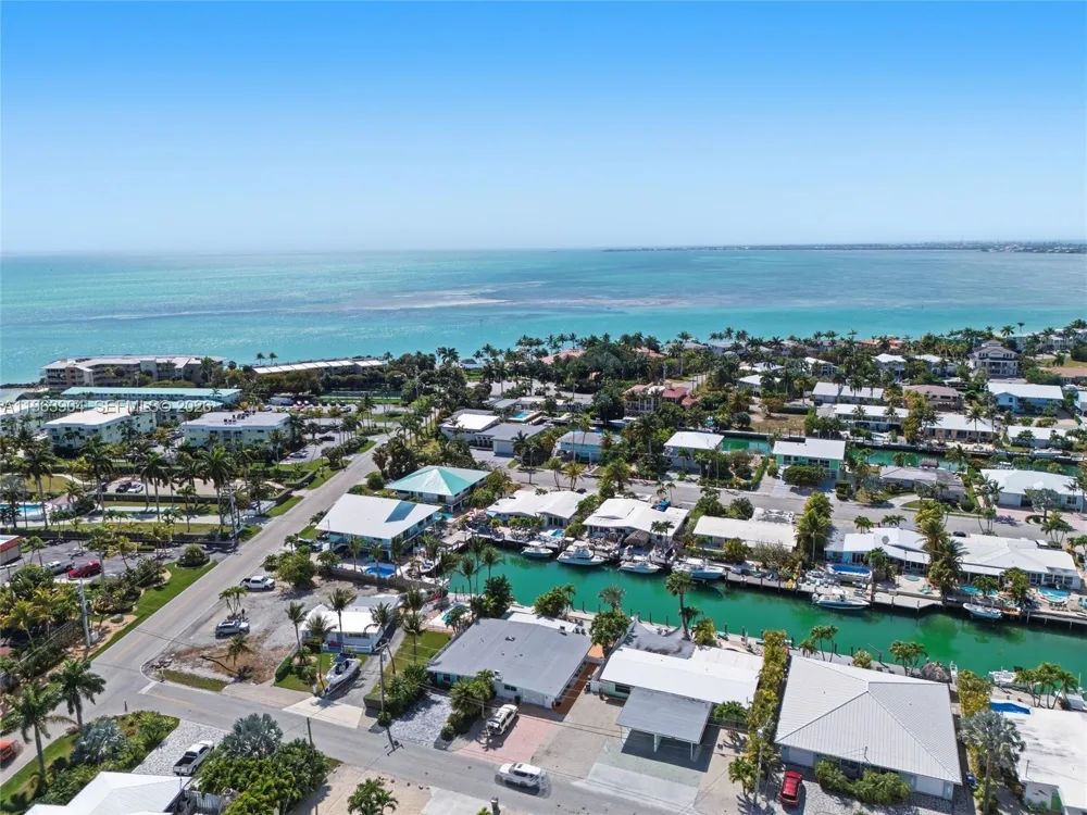 151 10th St Key Colony, FL 33051