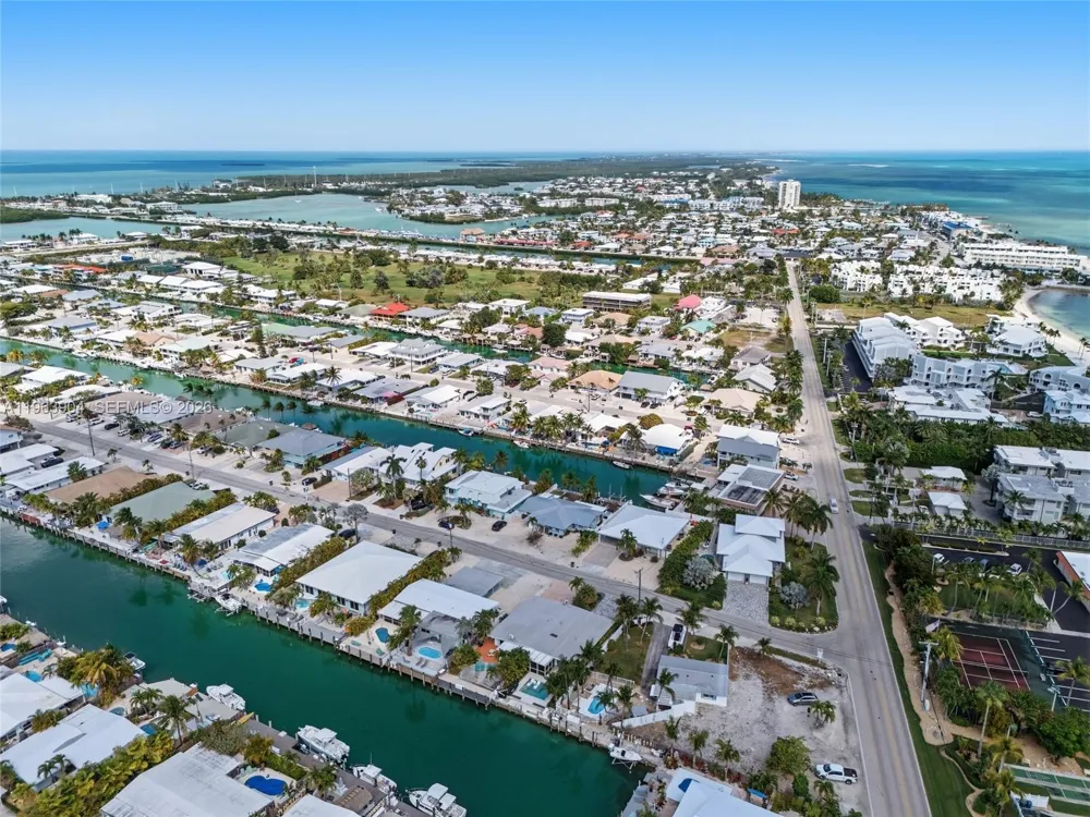 151 10th St Key Colony, FL 33051