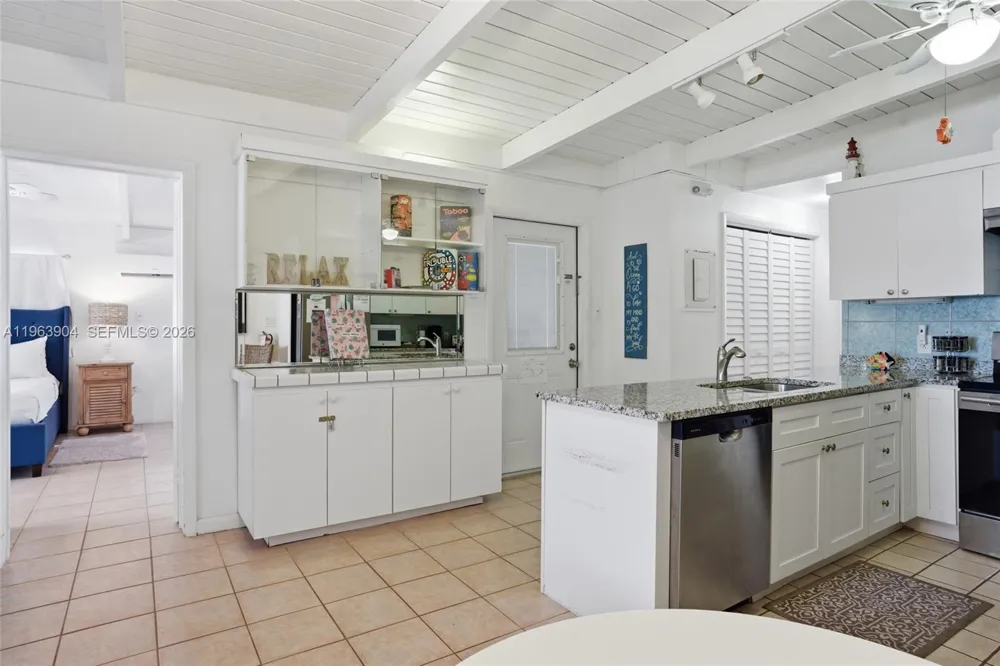 151 10th St Key Colony, FL 33051