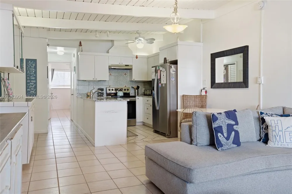 151 10th St Key Colony, FL 33051