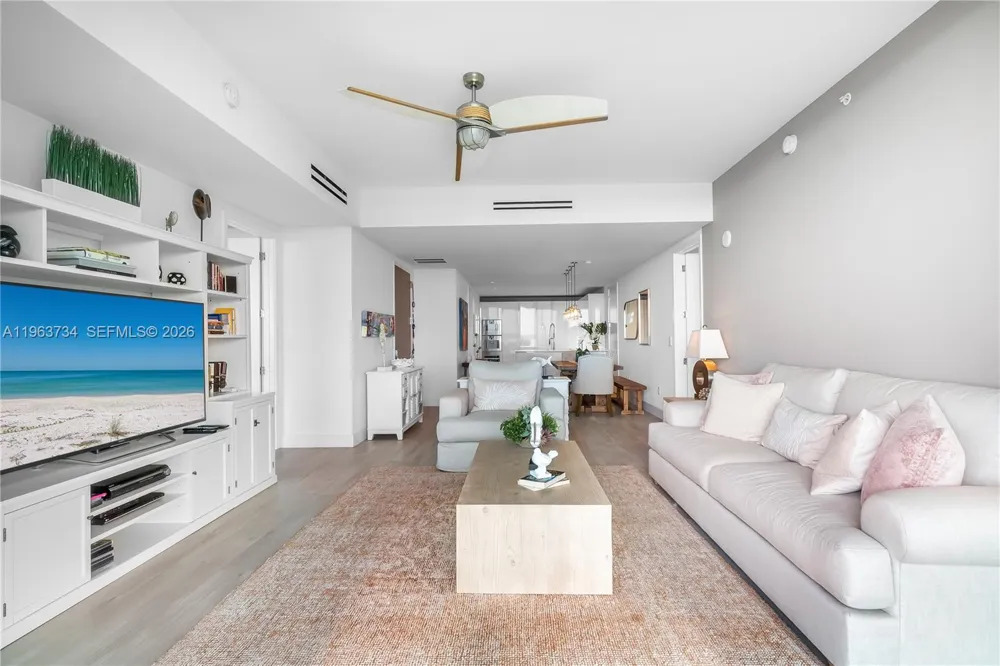 10201 Collins Ave #1205 Bal Harbour, FL 33154