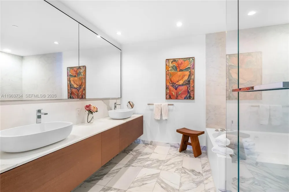 10201 Collins Ave #1205 Bal Harbour, FL 33154