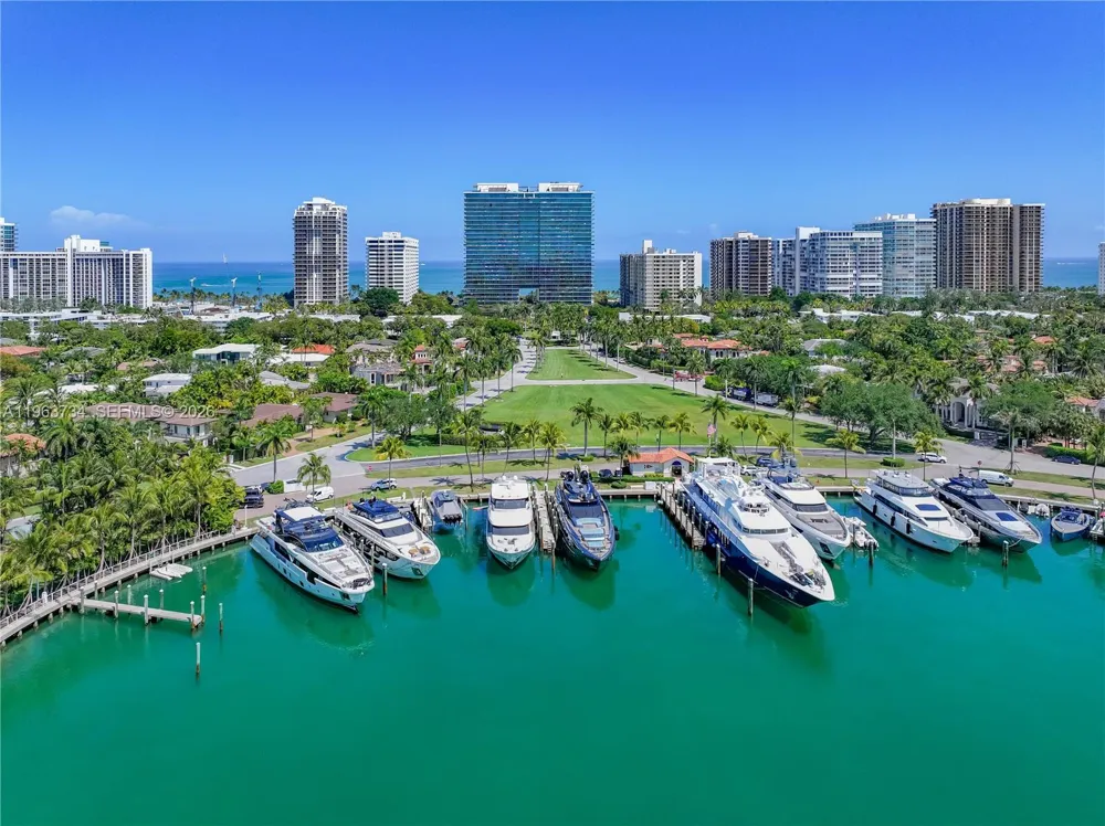 10201 Collins Ave #1205 Bal Harbour, FL 33154