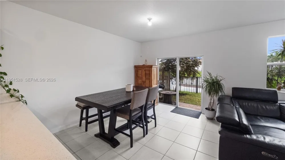 5544 NW 27th Pl Lauderhill, FL 33313